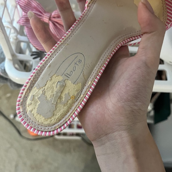 Tabolts pink and white striped kitten heel pumps with bow - Picture 4 of 5